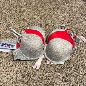 Victoria Secrets Pink bras